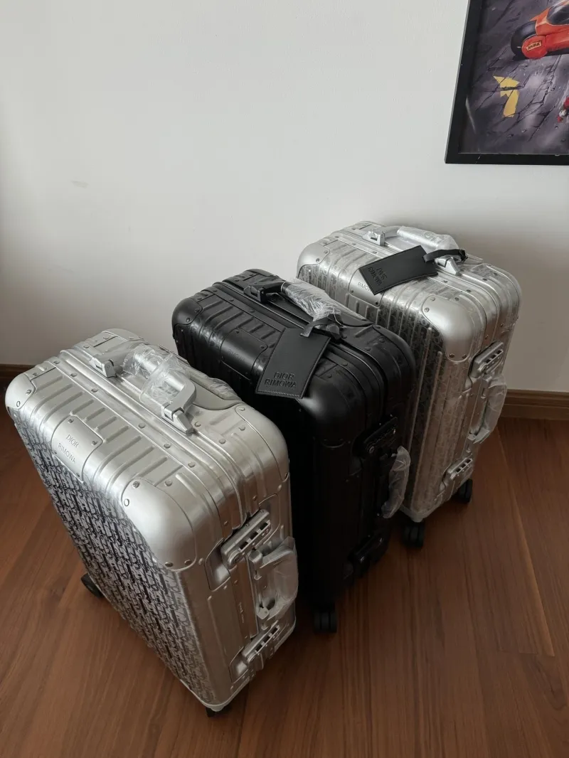 Alternative view of Rimowa Suitcase-8