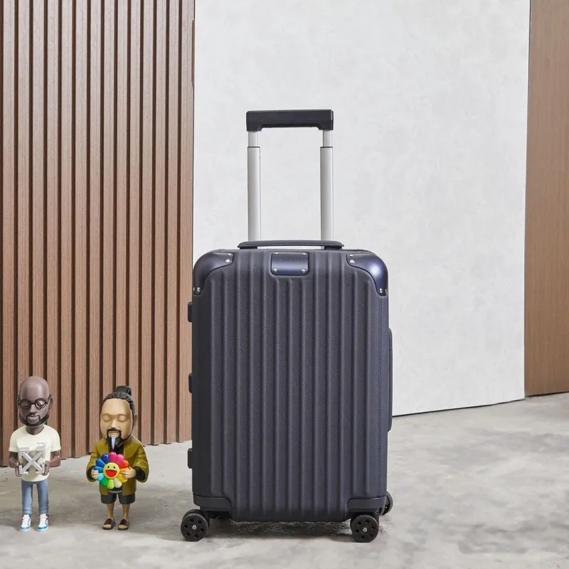 Alternative view of Rimowa Suitcase-10