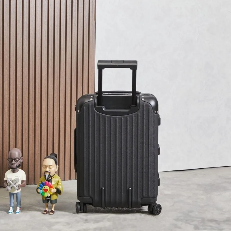 Alternative view of Rimowa Suitcase-11