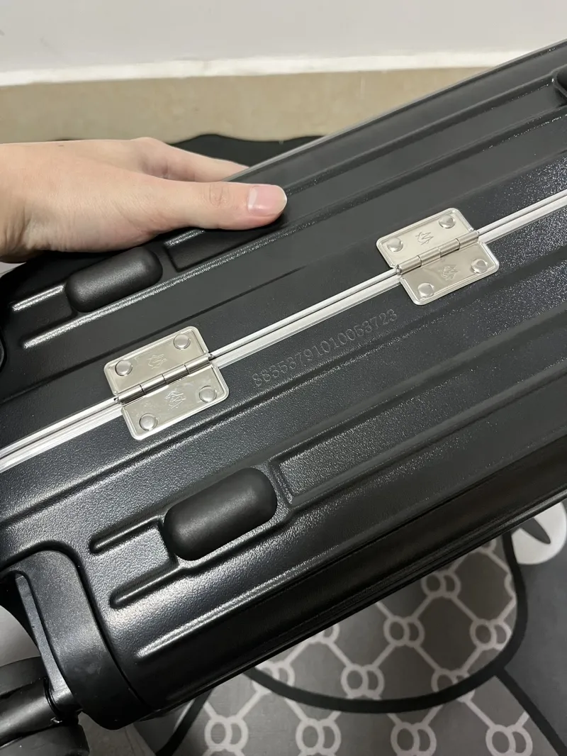 Rimowa Suitcase-16 - Image 6