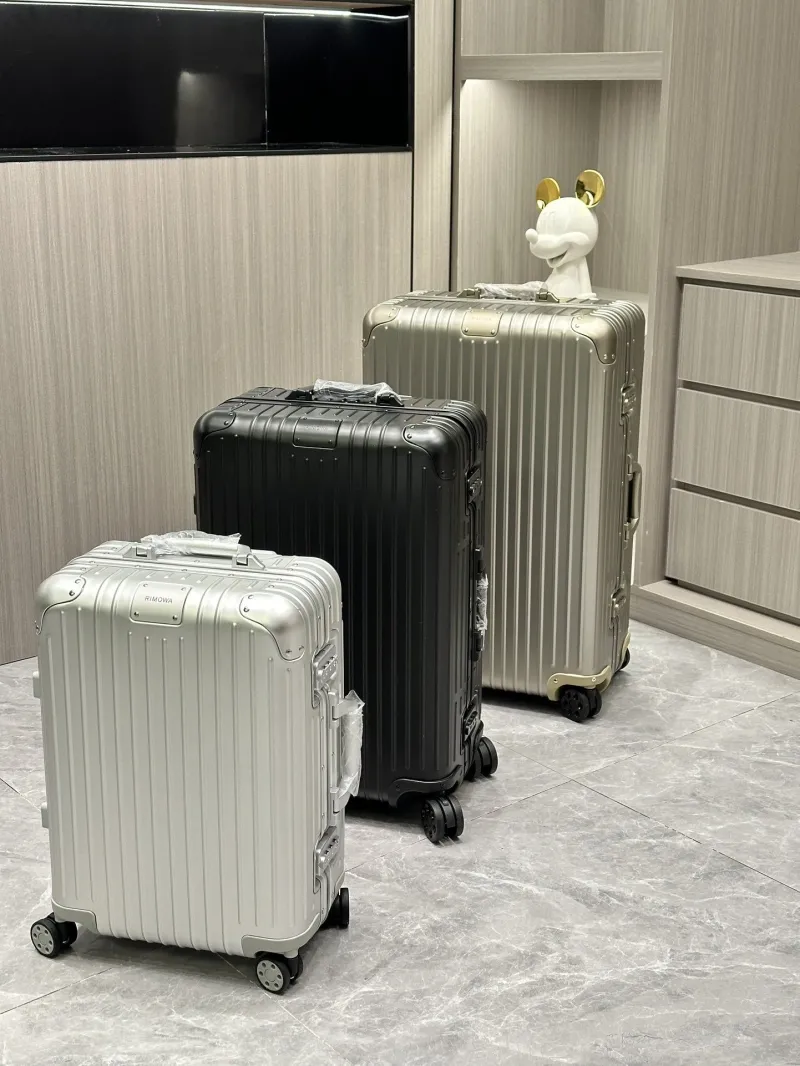 Rimowa Suitcase-17 - Image 4