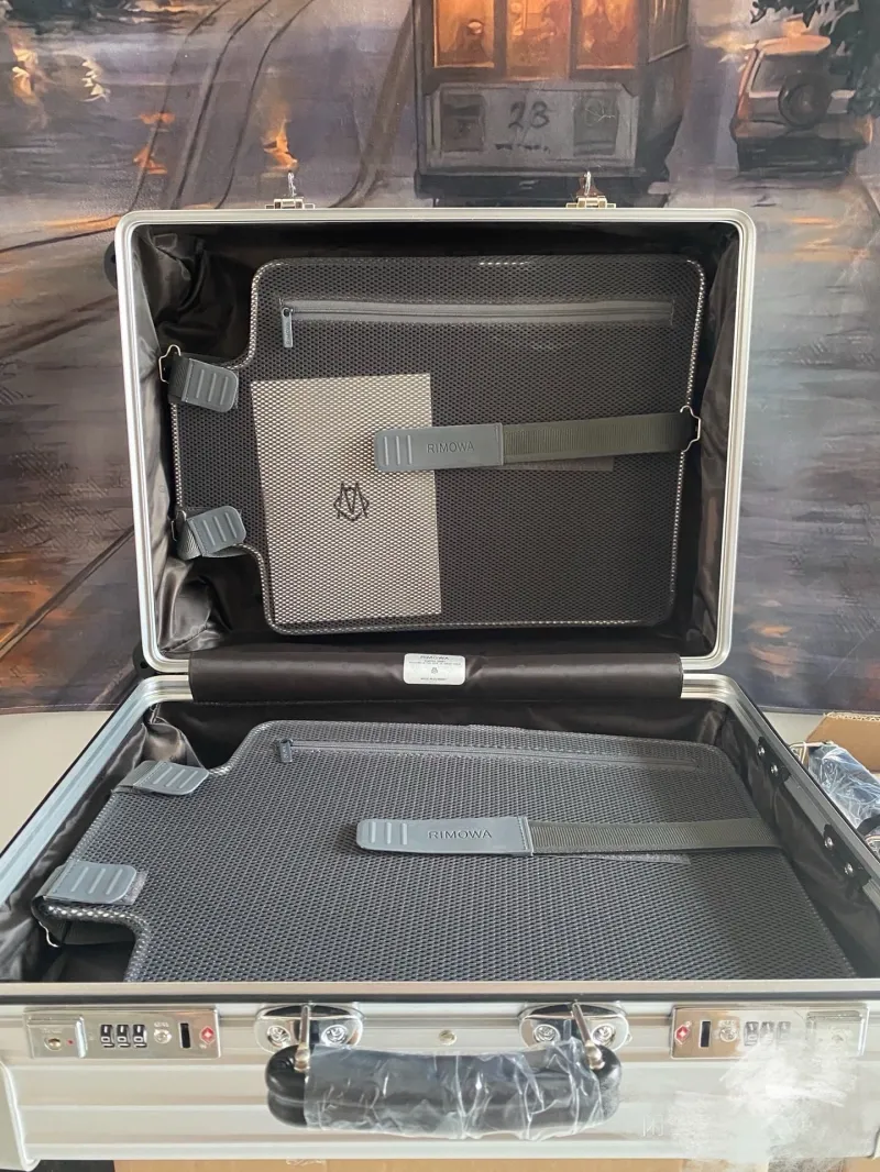 Rimowa Suitcase-18 - Image 6