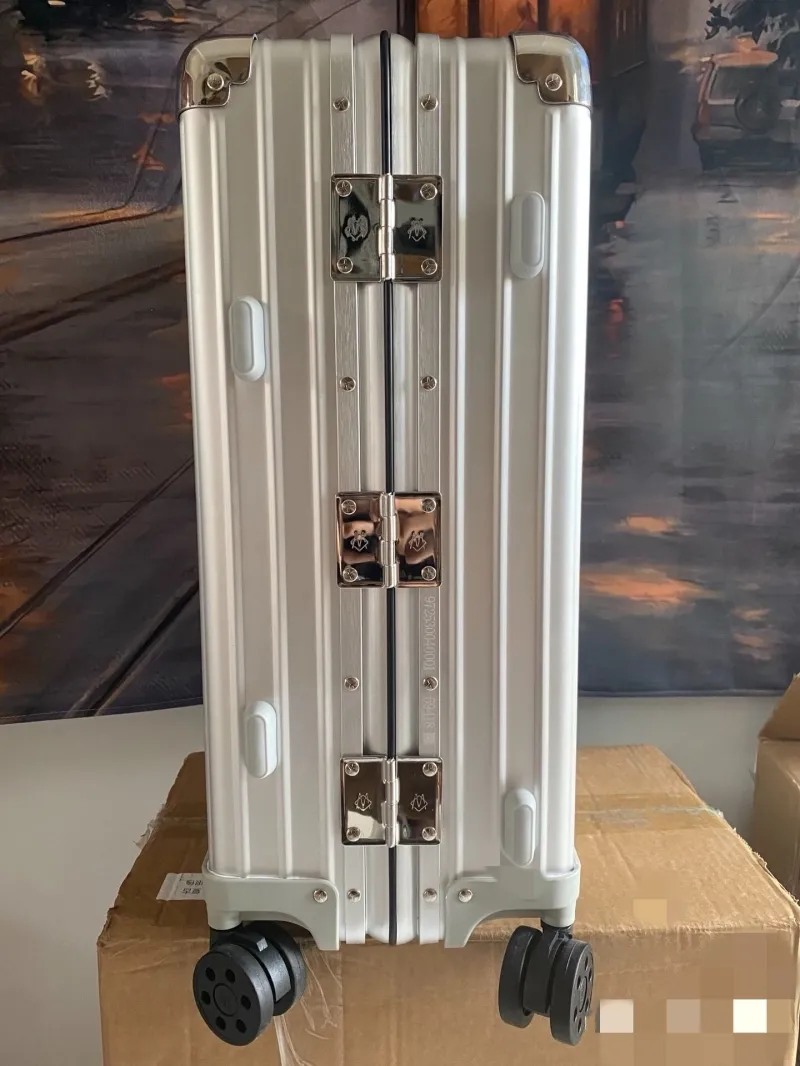 Rimowa Suitcase-18 - Image 8