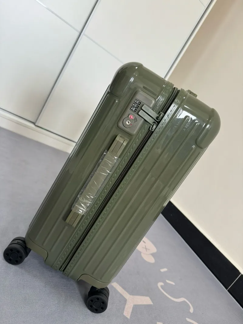Rimowa Suitcase-19 - Image 4