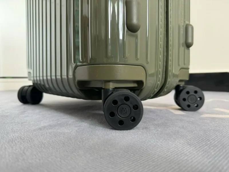 Rimowa Suitcase-19 - Image 7