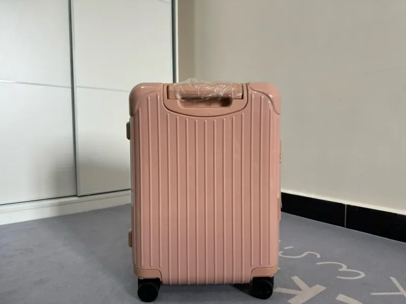 Alternative view of Rimowa Suitcase-25
