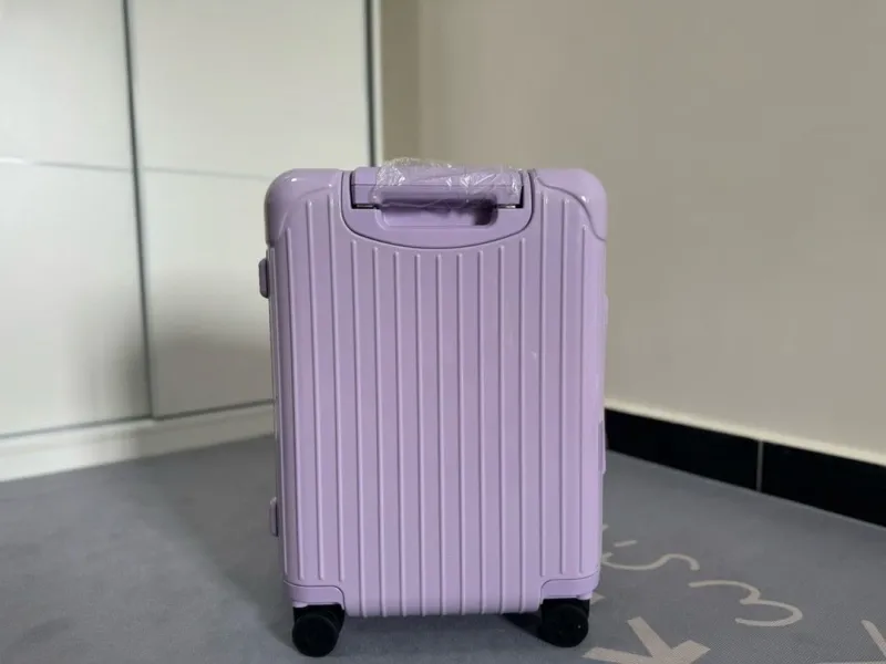 Alternative view of Rimowa Suitcase-28