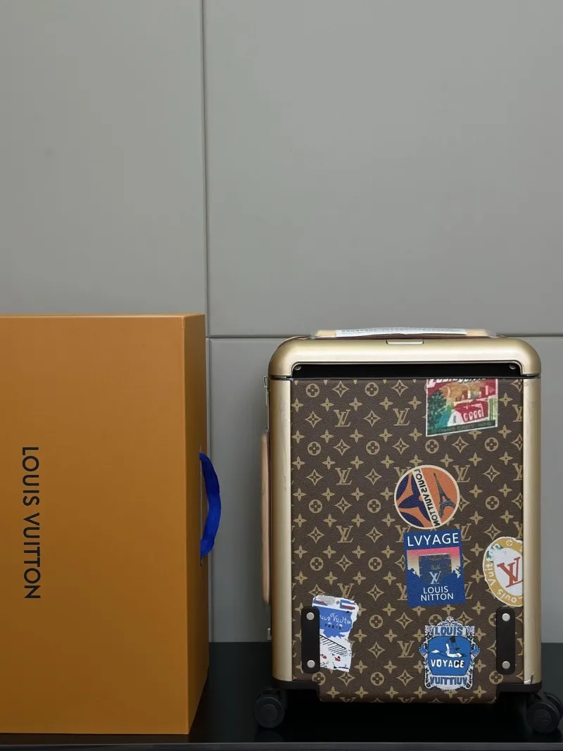 Alternative view of LV Suitcase-2