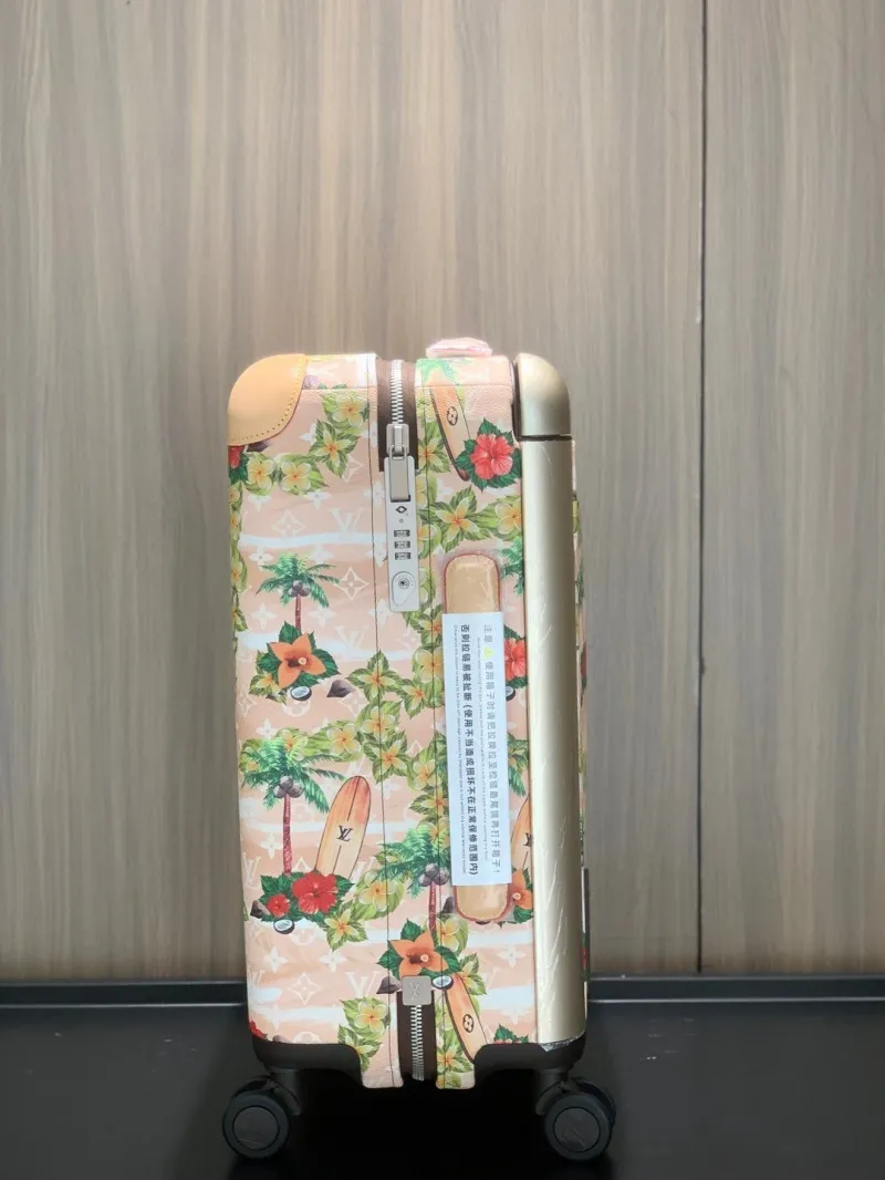 Alternative view of LV Suitcase-16