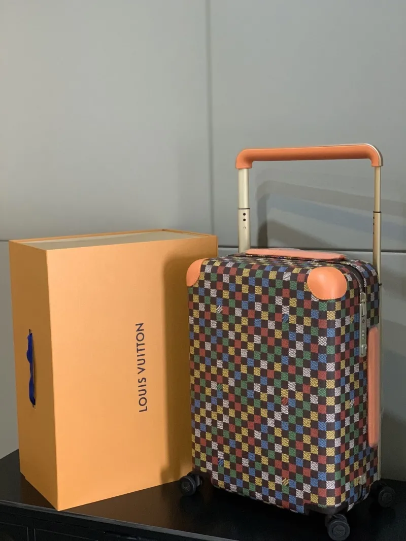 LV Suitcase-62 - Image 9