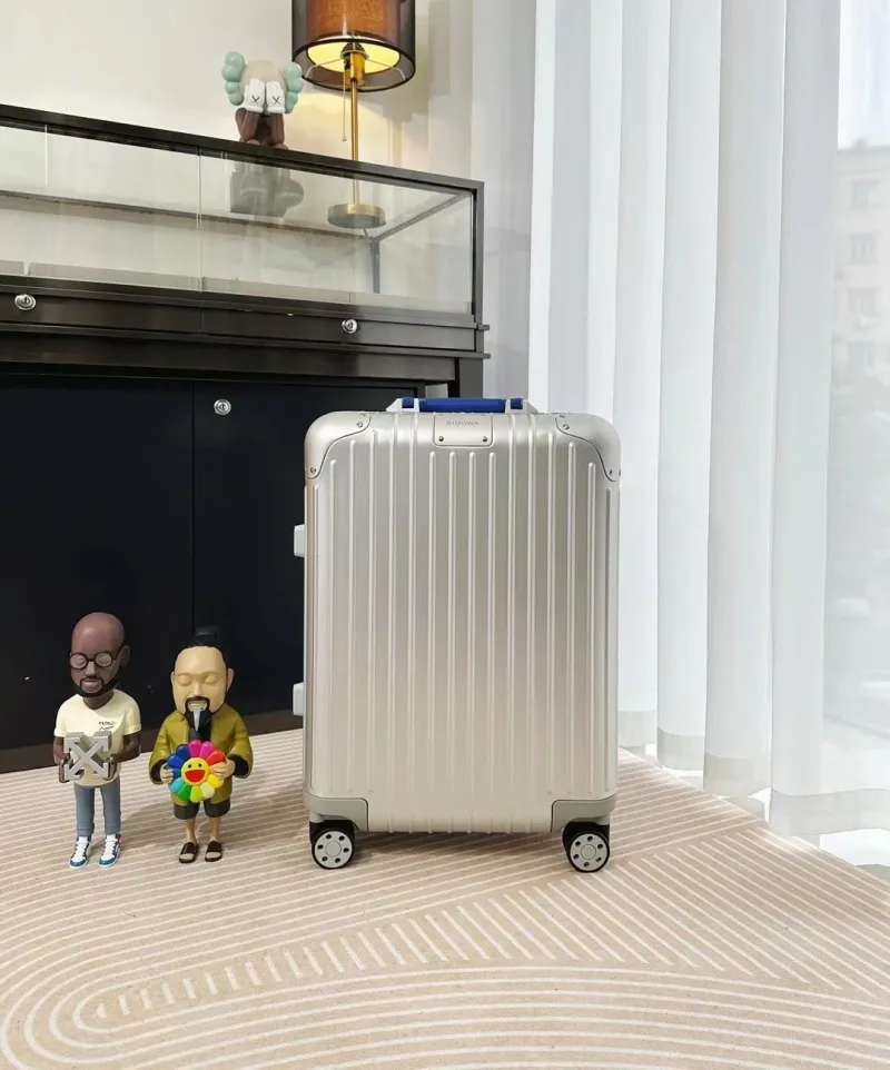 Alternative view of Rimowa Suitcase-34