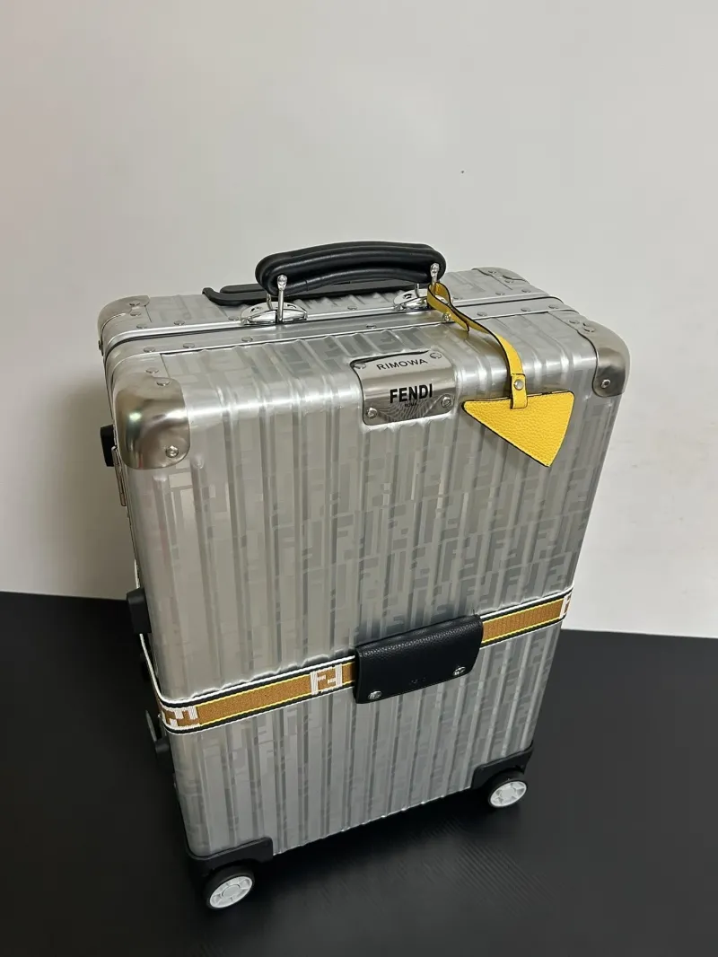 Alternative view of Rimowa Suitcase-37