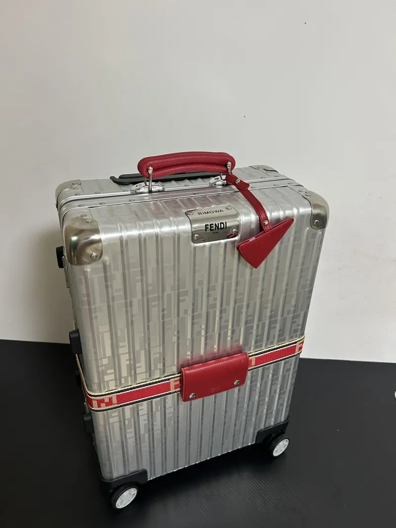 Alternative view of Rimowa Suitcase-39