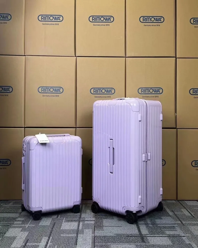 Alternative view of Rimowa Suitcase-44