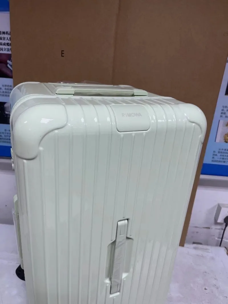 Rimowa Suitcase-45 - Image 6