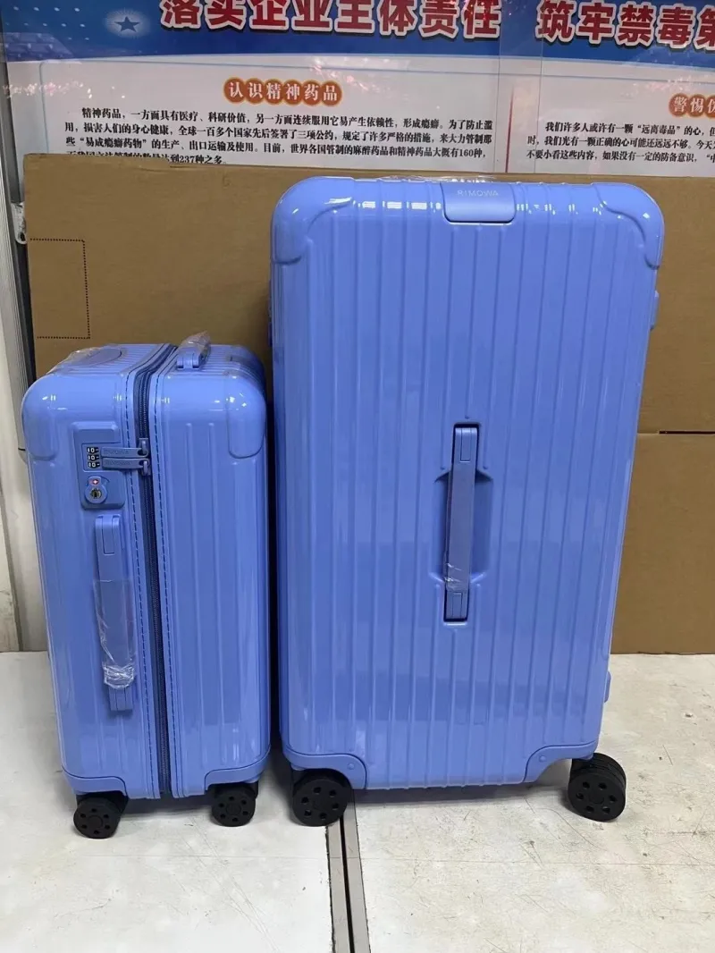 Alternative view of Rimowa Suitcase-46