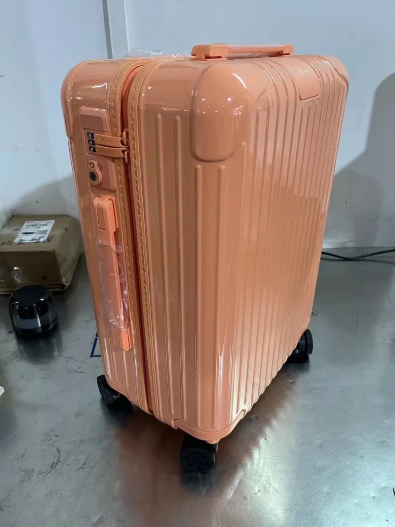 Alternative view of Rimowa Suitcase-47