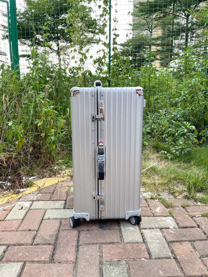 Alternative view of Rimowa Suitcase-48