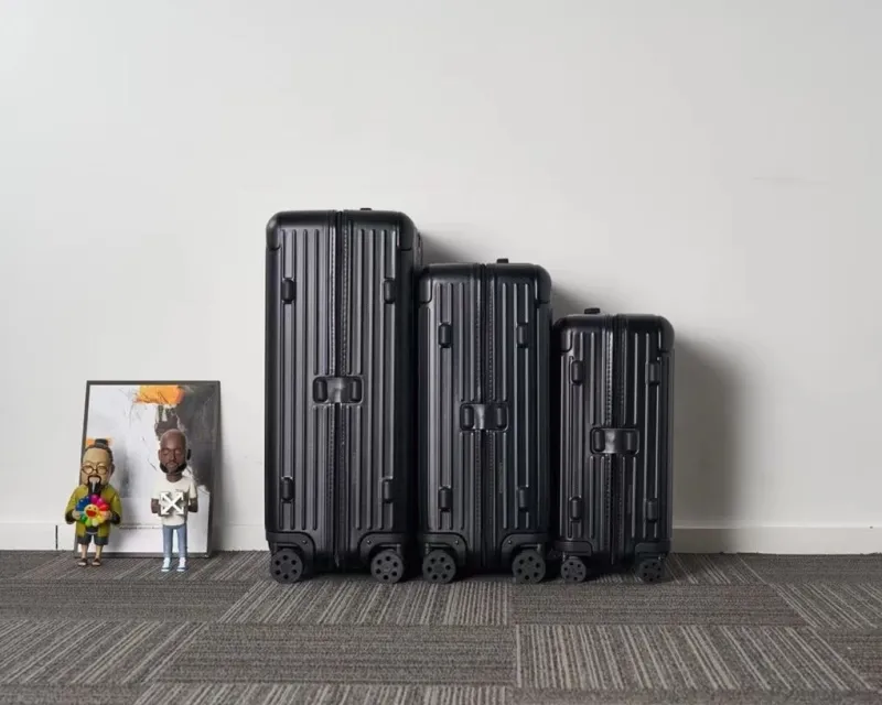 Alternative view of Rimowa Suitcase-55
