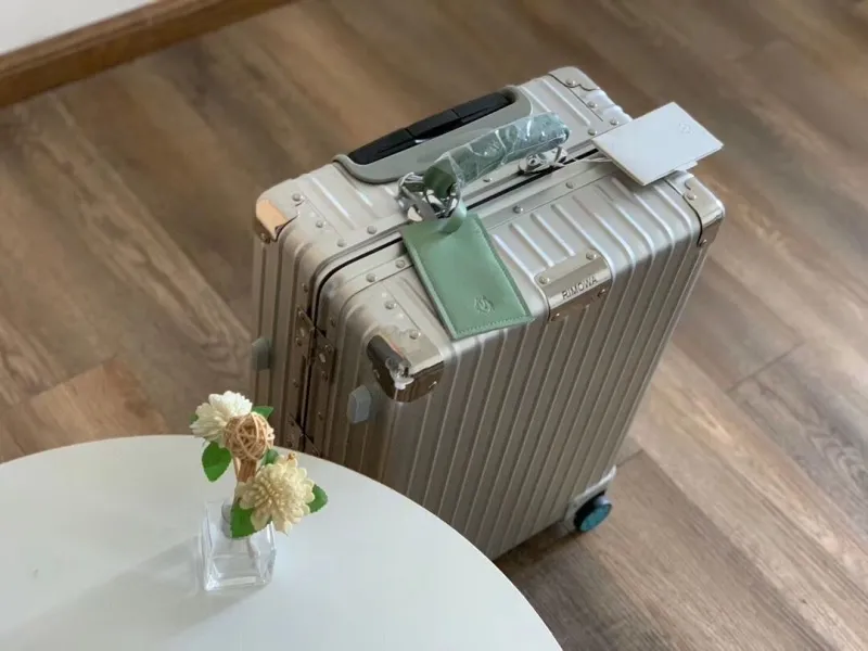 Alternative view of Rimowa Suitcase-63
