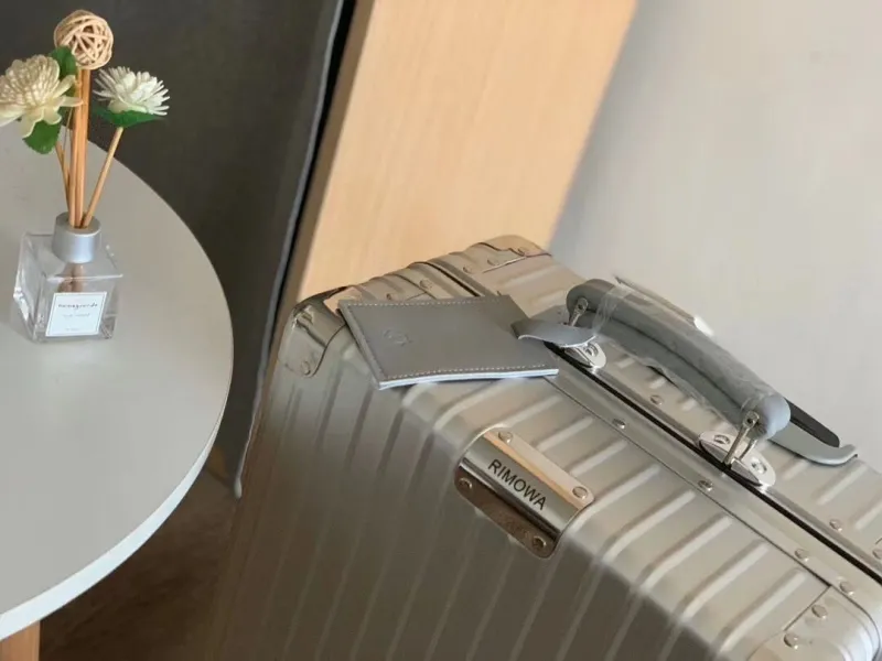 Alternative view of Rimowa Suitcase-65