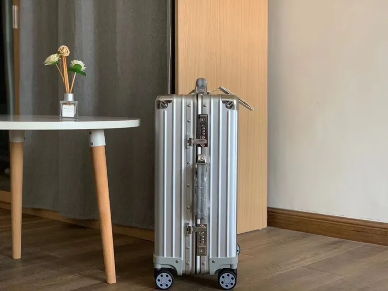 Rimowa Suitcase-65 - Image 4