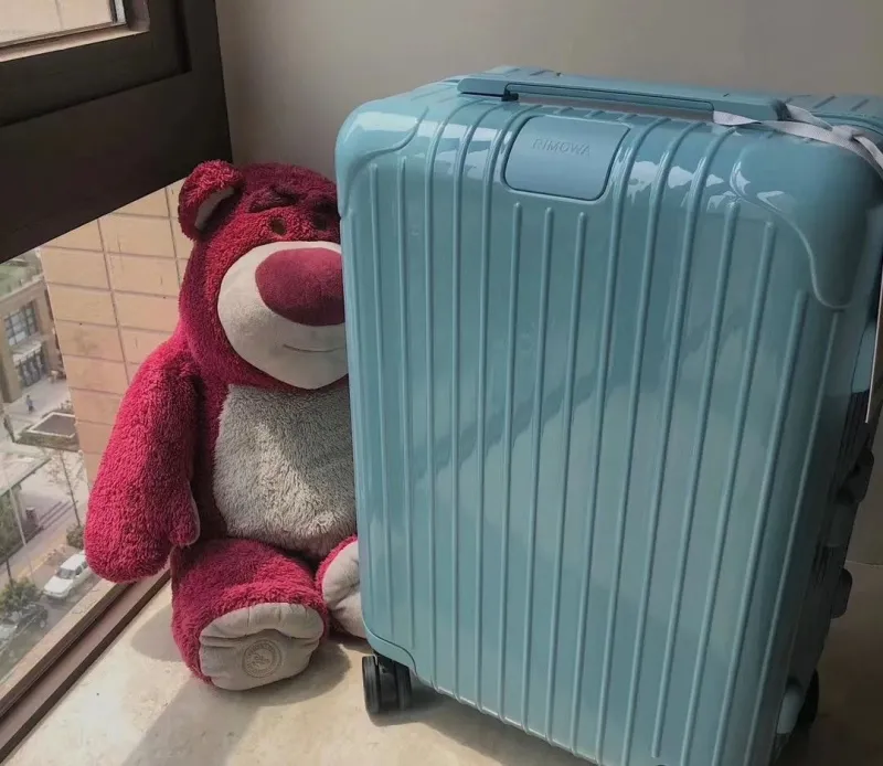 Rimowa Suitcase-71 - Image 3