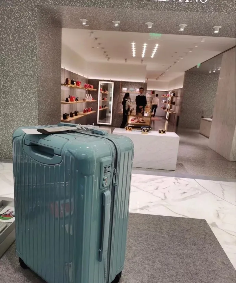 Rimowa Suitcase-71 - Image 7
