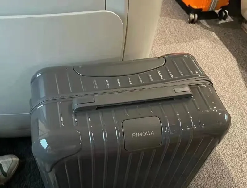Alternative view of Rimowa Suitcase-72