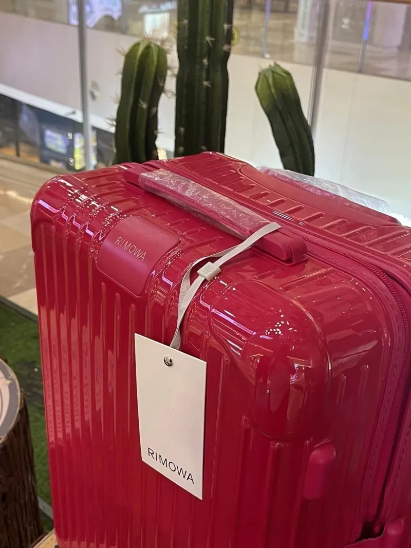 Rimowa Suitcase-73 - Image 3
