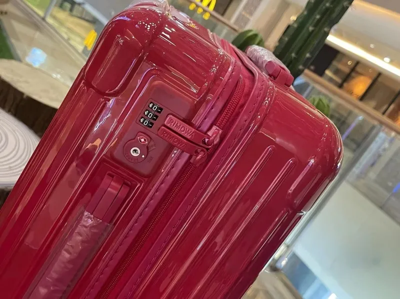 Rimowa Suitcase-73 - Image 6