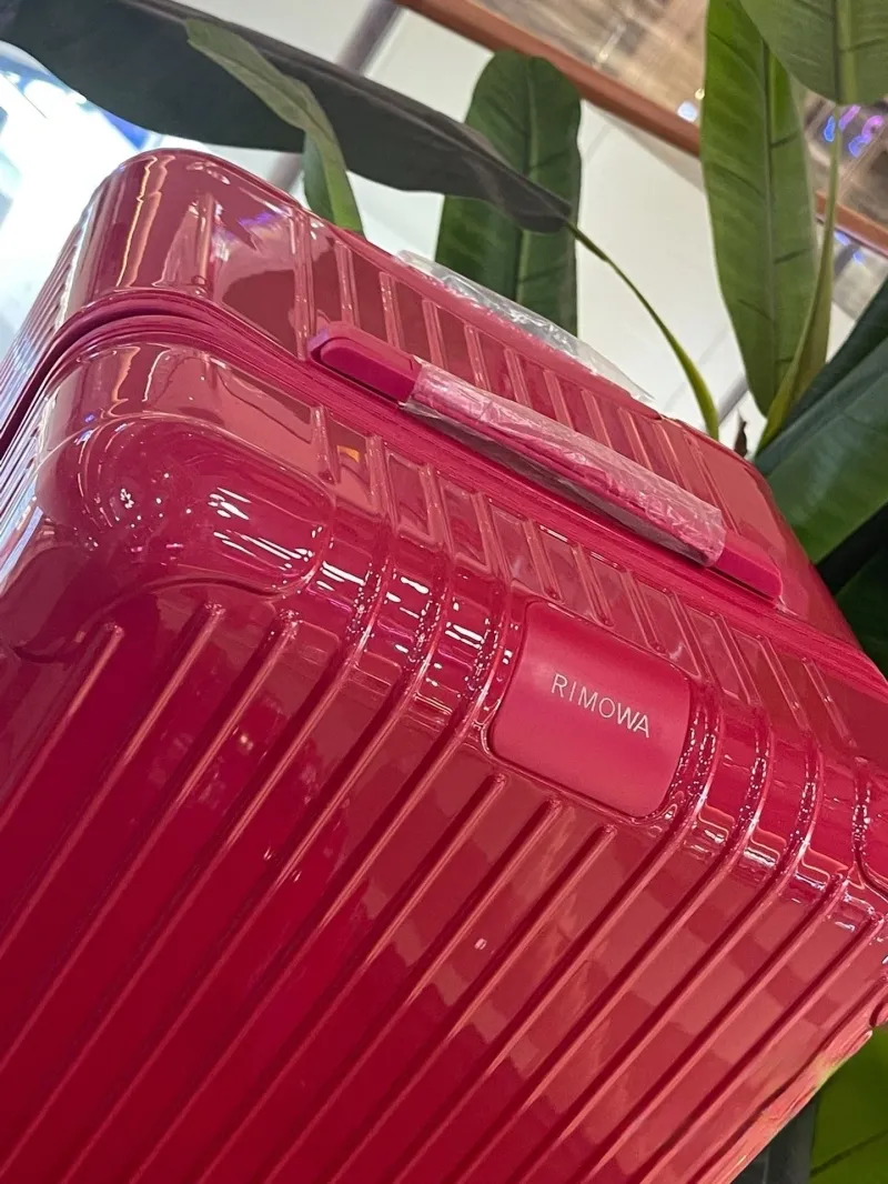 Rimowa Suitcase-73 - Image 8
