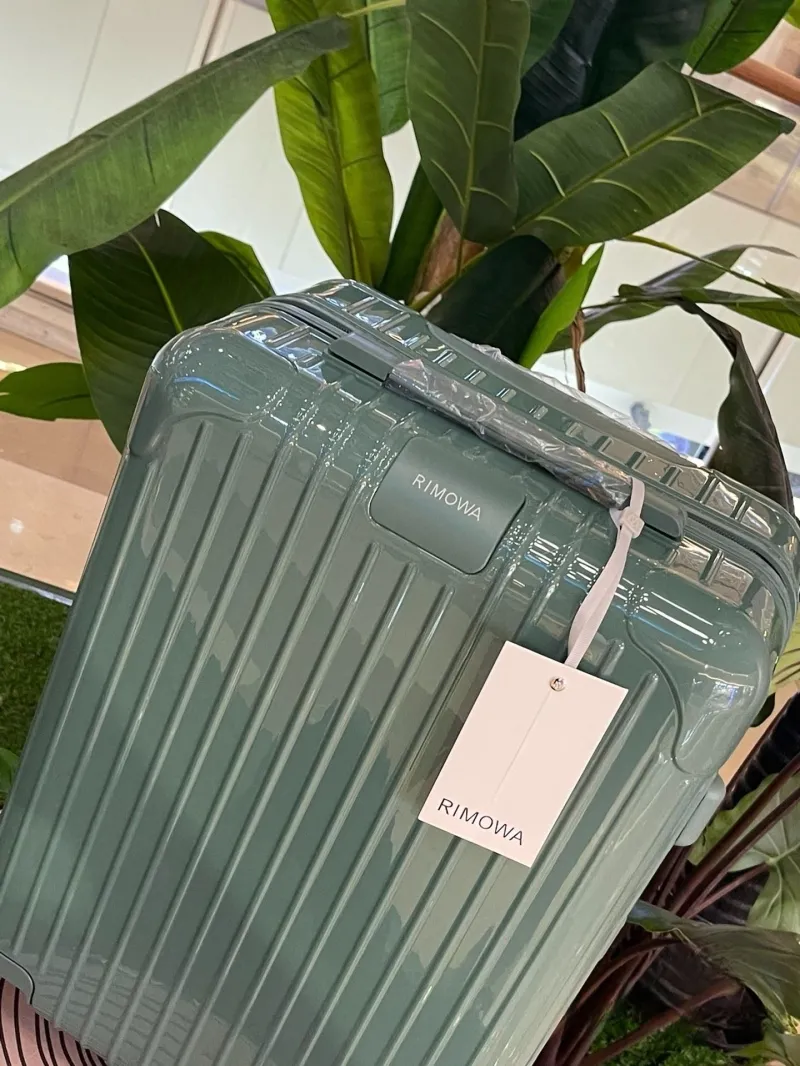 Alternative view of Rimowa Suitcase-74