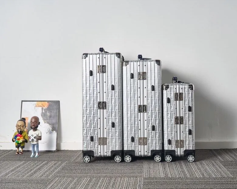 Rimowa Suitcase-79 - Image 3