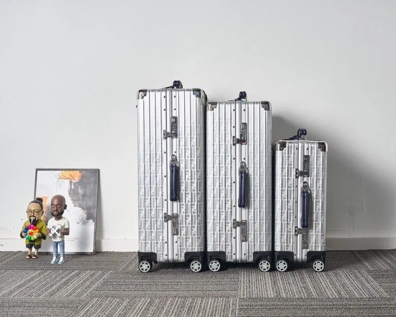 Rimowa Suitcase-79 - Image 4