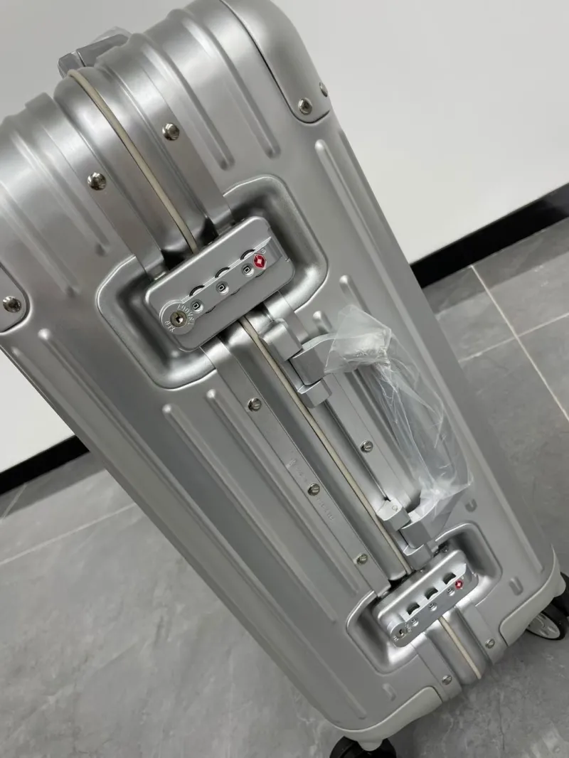 Rimowa Suitcase-83 - Image 7