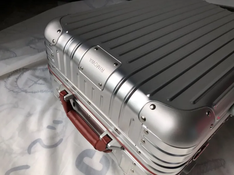 Rimowa Suitcase-85 - Image 4