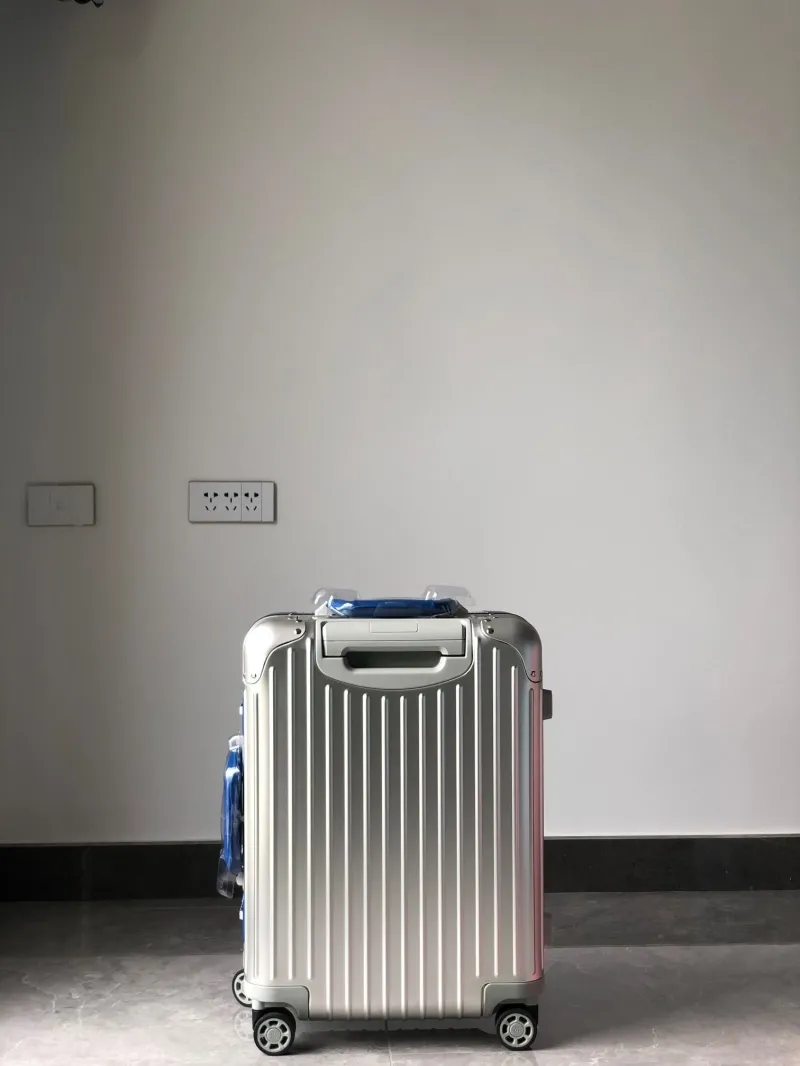 Rimowa Suitcase-86 - Image 3
