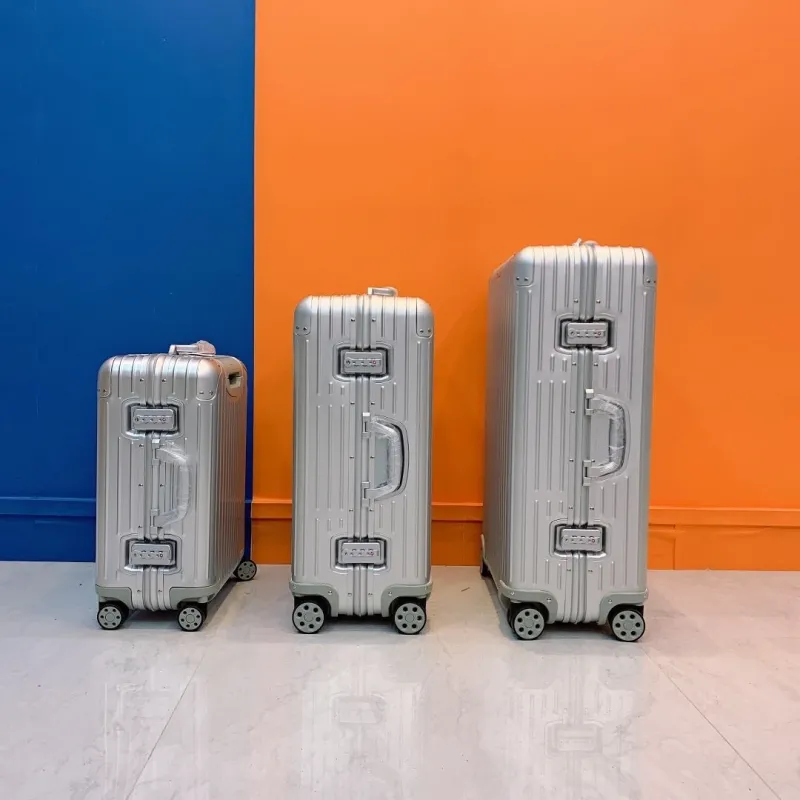 Rimowa Suitcase-88 - Image 4