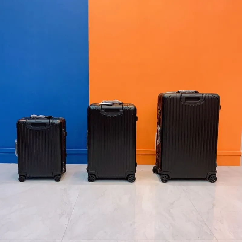 Rimowa Suitcase-89 - Image 5