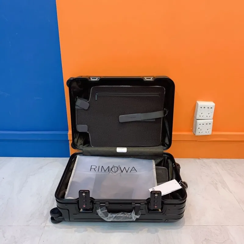 Rimowa Suitcase-89 - Image 9