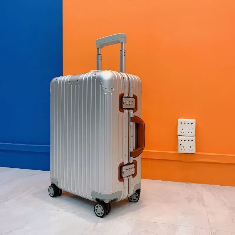Rimowa Suitcase-92 - Image 3