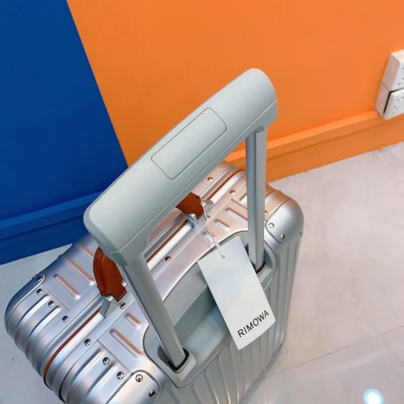 Rimowa Suitcase-92 - Image 4