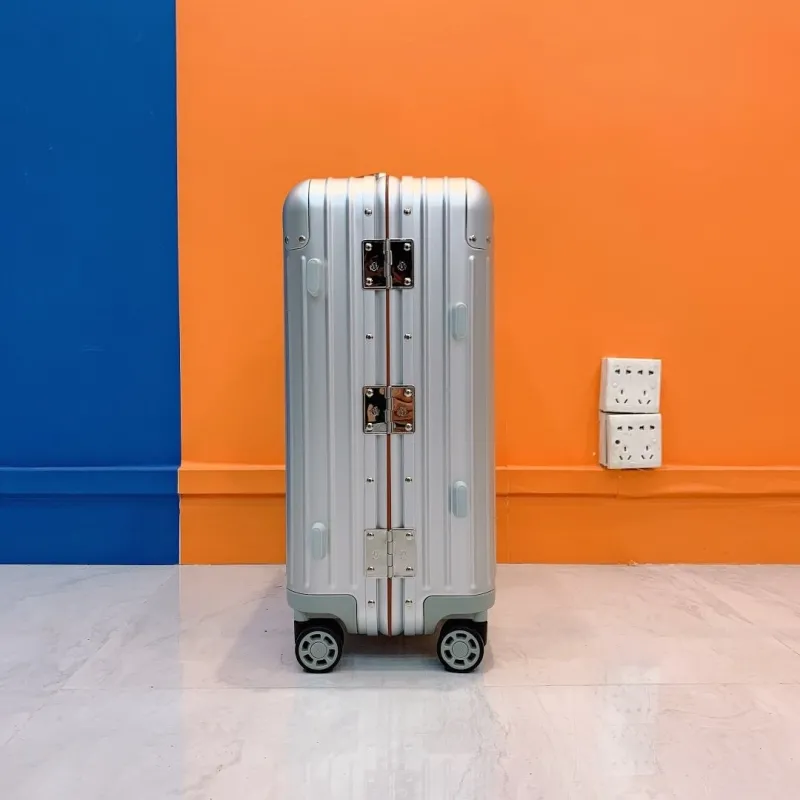 Rimowa Suitcase-92 - Image 8