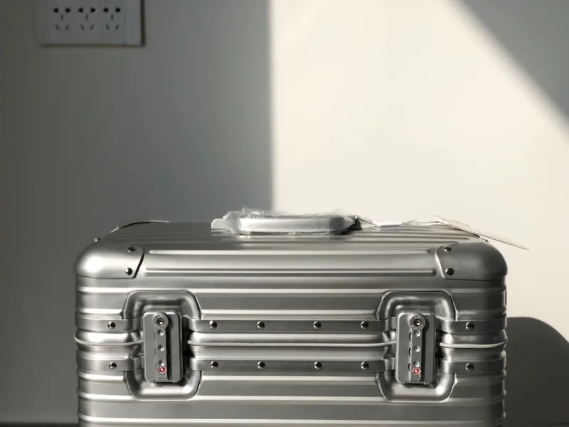 Rimowa Suitcase-93 - Image 4