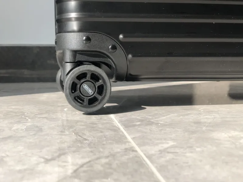 Alternative view of Rimowa Suitcase-94