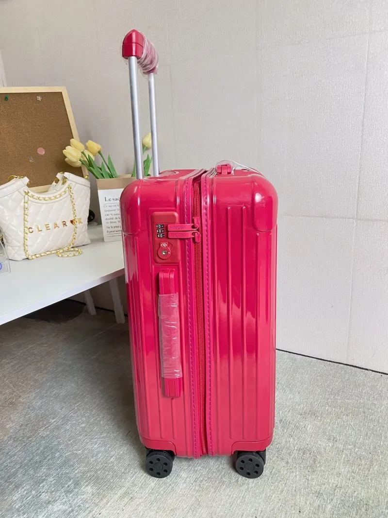 Alternative view of Rimowa Suitcase-96