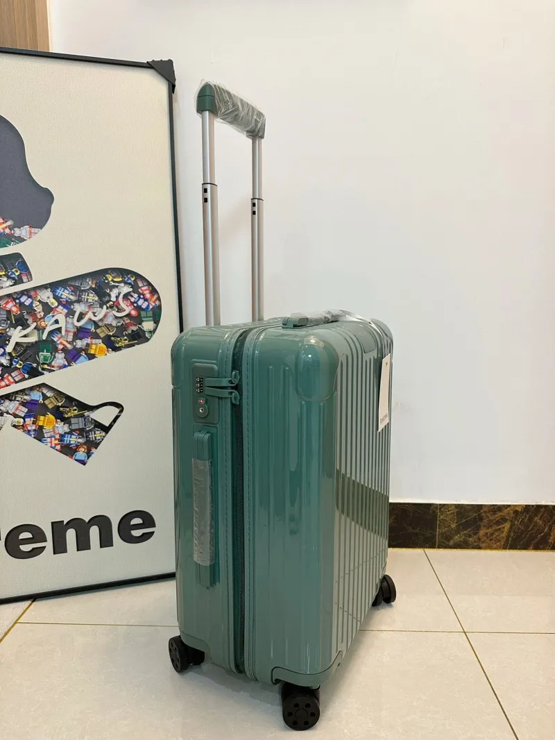 Alternative view of Rimowa Suitcase-97