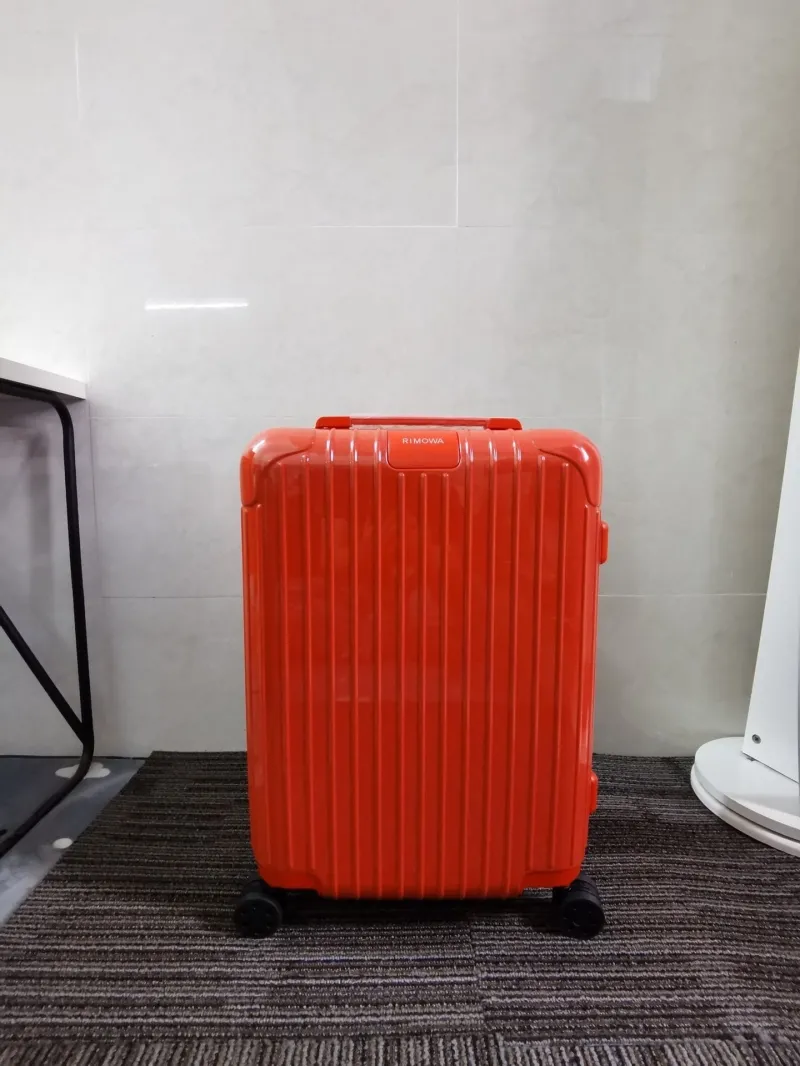 Alternative view of Rimowa Suitcase-99