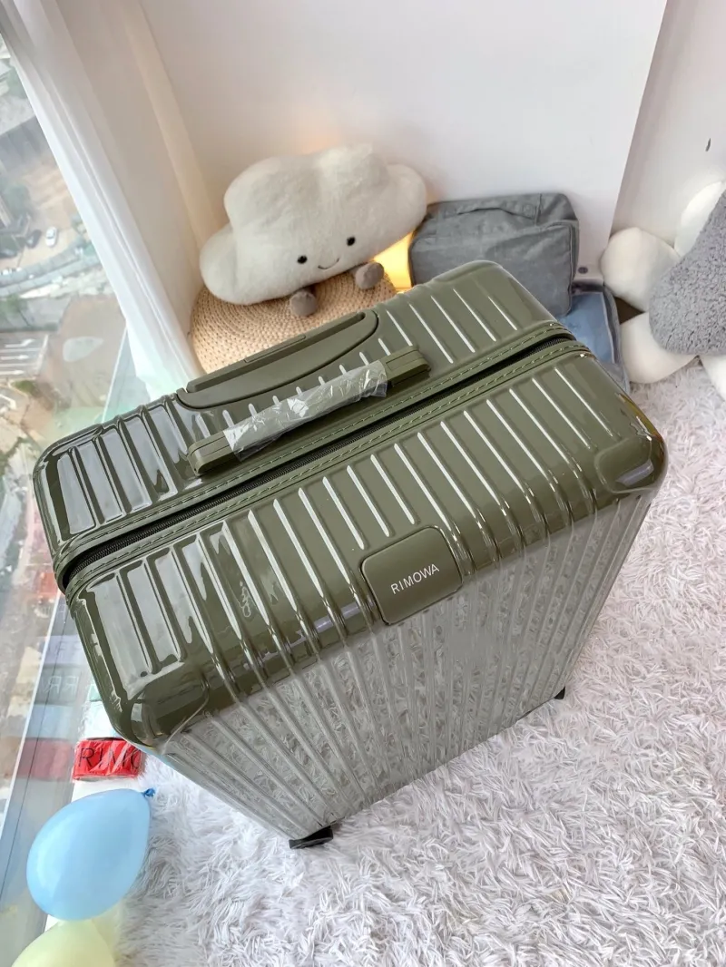 Alternative view of Rimowa Suitcase-104